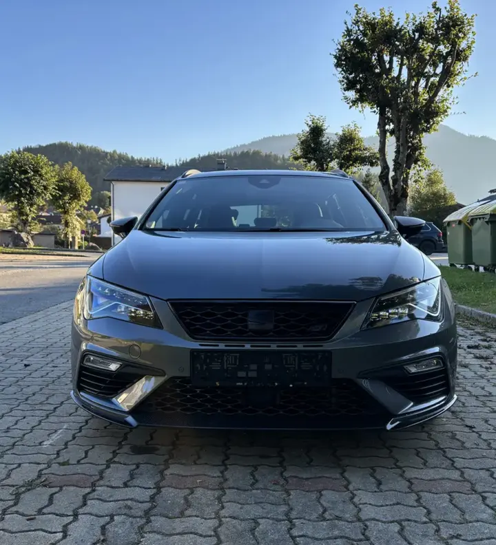 Cupra Leon 300